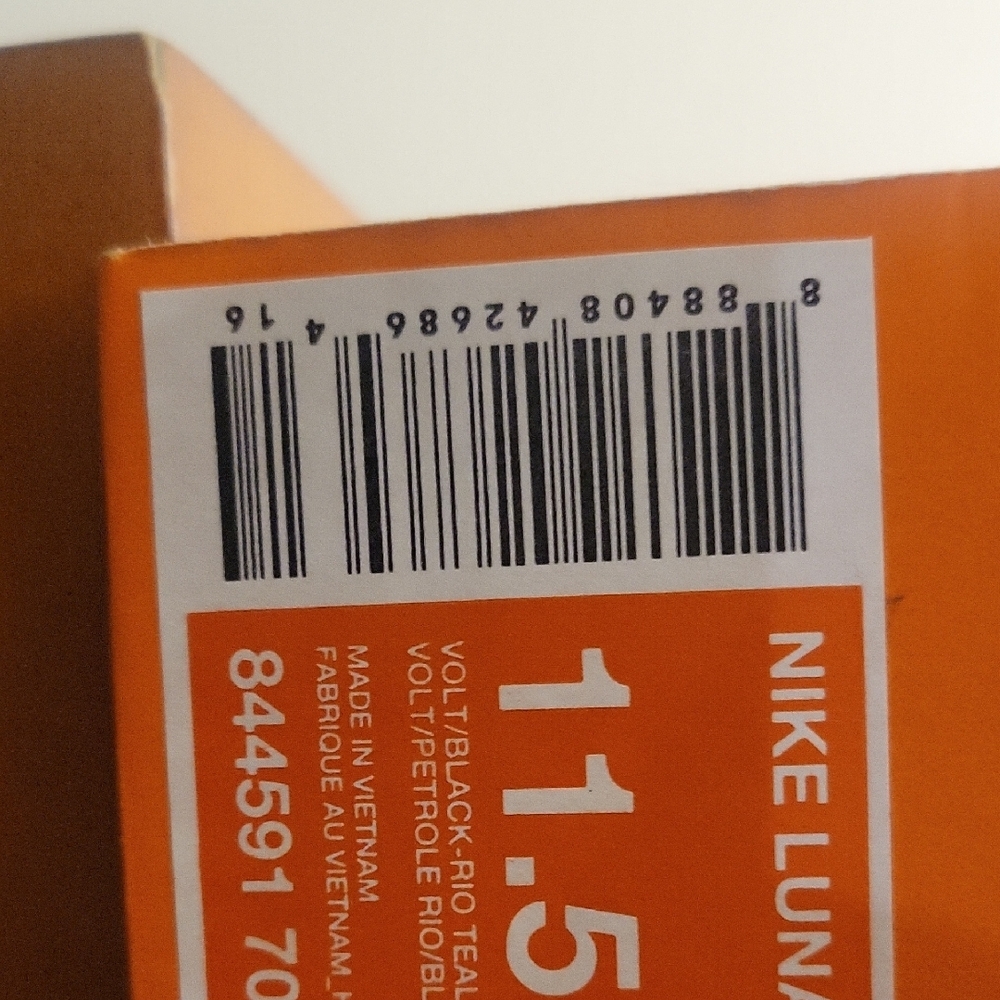 Nike LunarStelos Box Label - Volt/Black/Teal/White 11.5 Brand New Never Worn. - Picture 9 of 10